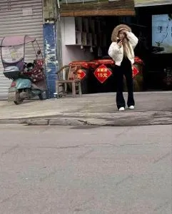 黄龙溪 - 四川-成都 快餐扫街实拍