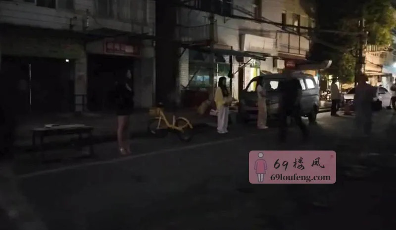 佛山顺德大街站一排 - 广东-佛山 楼凤实拍第1张