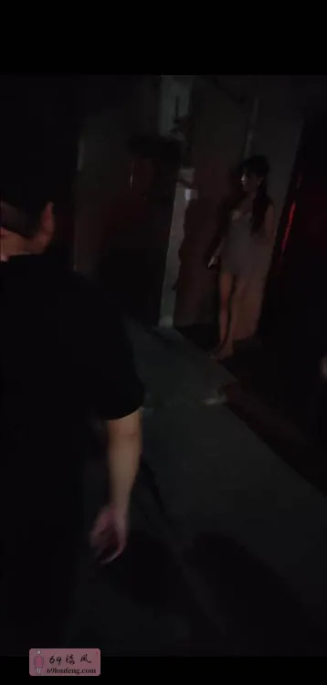 西安站街加摸摸唱 - 陕西-西安 楼凤实拍第2张