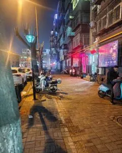 辽宁-锦州 路边小店 站街女实拍图