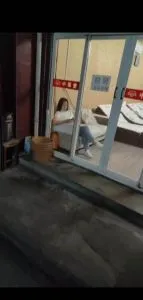 老牌城中村 云南-昆明 狼友扫街偷拍