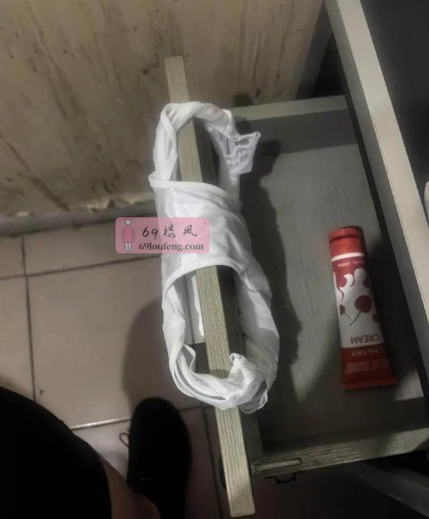 江都扫街 - 江苏-扬州 楼凤实拍第3张