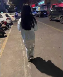 公园路边 广东-珠海 狼友扫街偷拍