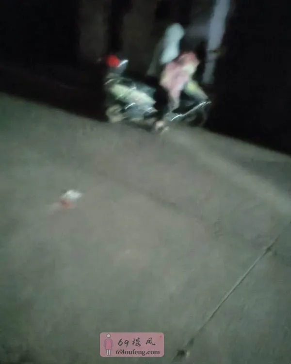 工业园暗巷 - 湖北-武汉 楼凤实拍第3张