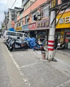 雨花路边 江苏-南京 快餐按摩店现场实拍