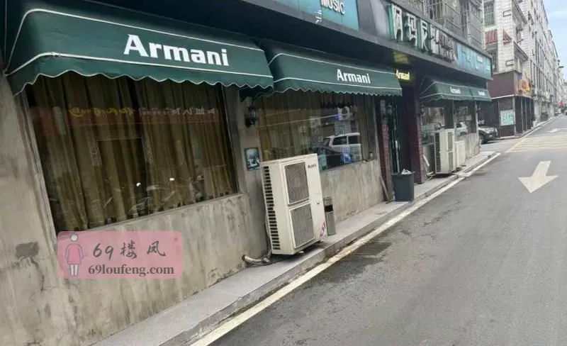 商业街暗巷 - 湖北-宜昌 楼凤实拍第1张
