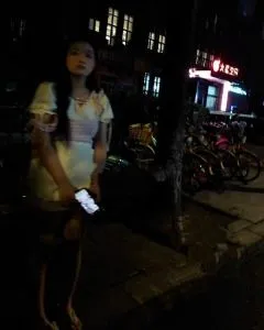 武昌南湖站街 湖北-武汉 狼友扫街偷拍