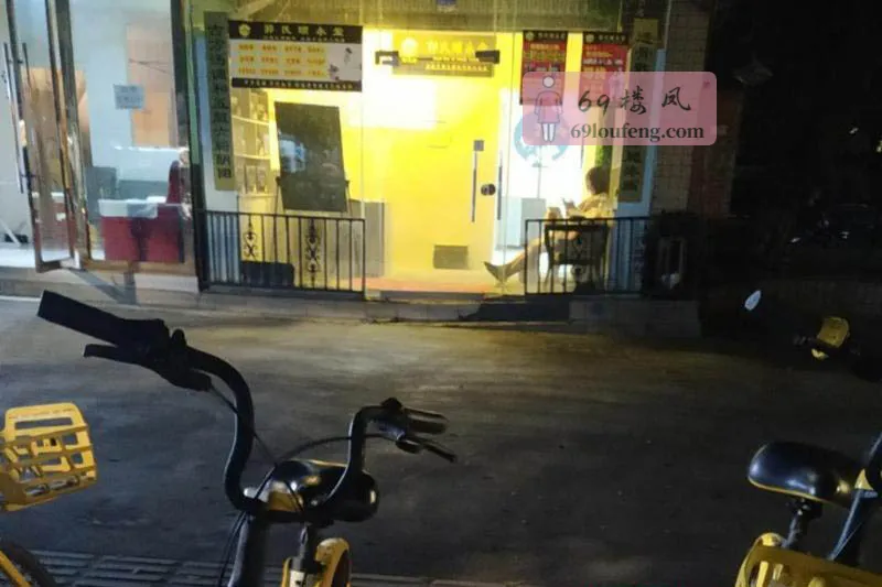 武侯区路边小店 - 四川-成都 楼凤实拍第1张