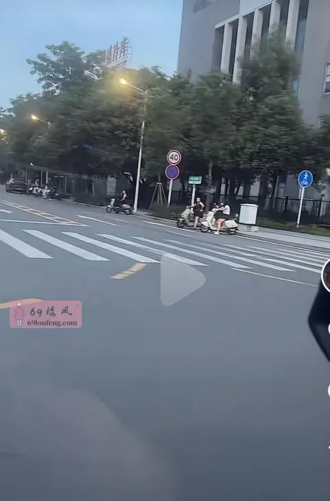珠海香洲区摩的站街女 - 广东-珠海 楼凤实拍第2张