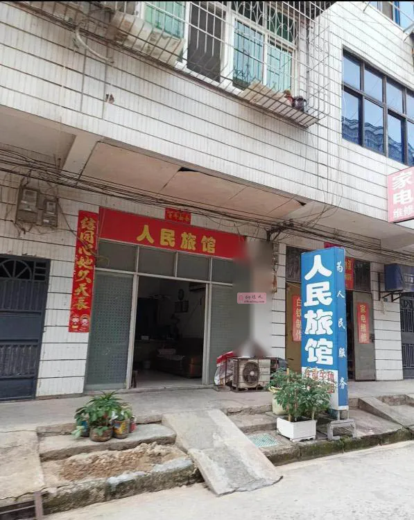 黄冈站街 - 湖北-黄冈 楼凤实拍第2张