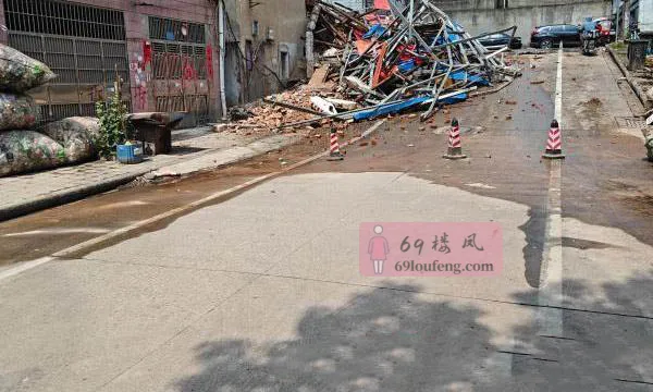 贸易路圣地拆迁 - 湖北-武汉 楼凤实拍第1张