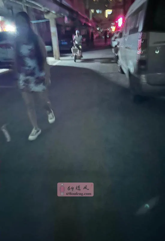 新港一小区站街 - 天津-滨海新区 楼凤实拍第1张