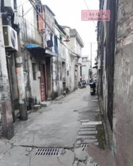洪塘中路附近的巷子 - 浙江-宁波 楼凤实拍第1张