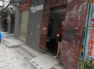 暗巷 地铁口小姐 湖北-武汉