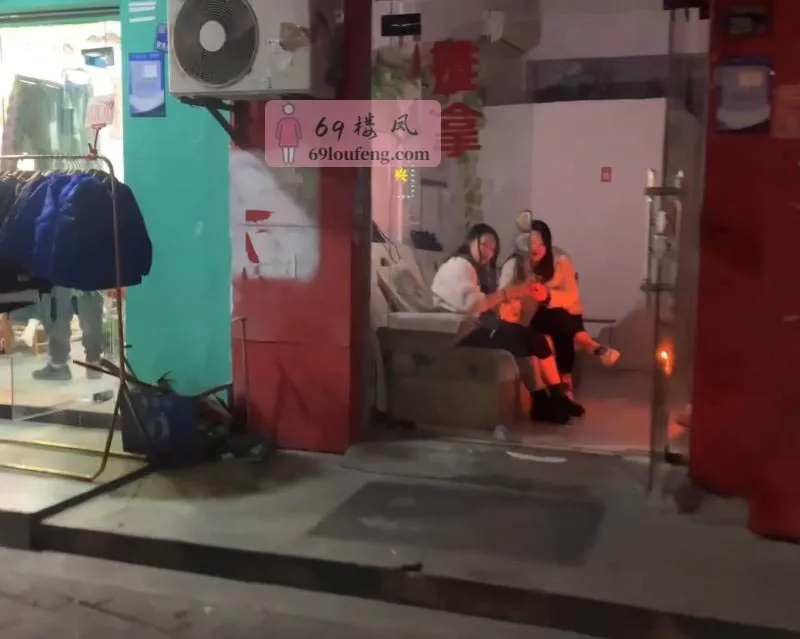 武汉另一宝地 - 湖北-武汉 楼凤实拍第3张