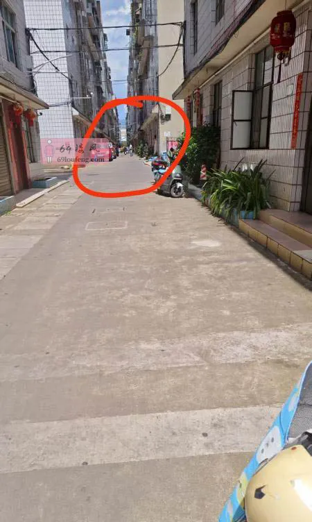 玉溪市小巷子 - 云南-玉溪 楼凤实拍第1张