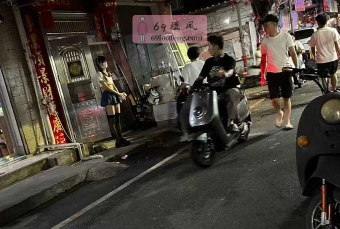 佛山市南海区里水和顺市场新街7巷 - 广东-佛山 楼凤实拍第2张