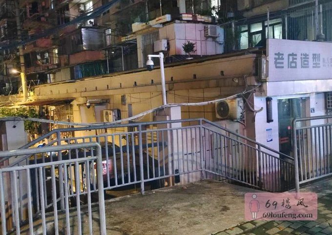 导航到菲丽儿美容会所门口 - 湖北-武汉 楼凤实拍第3张