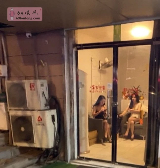 在宁国路和望江路交接的地方 - 安徽-合肥 楼凤实拍第1张