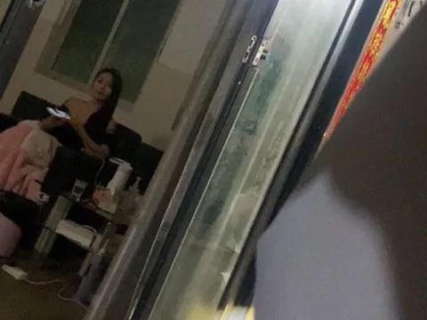 李村向阳路小巷 山东-青岛 狼友扫街偷拍