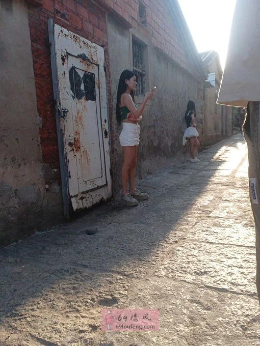 泉州莲屿街修车记广场那边2张快餐有七八个 - 福建-泉州 楼凤实拍第1张