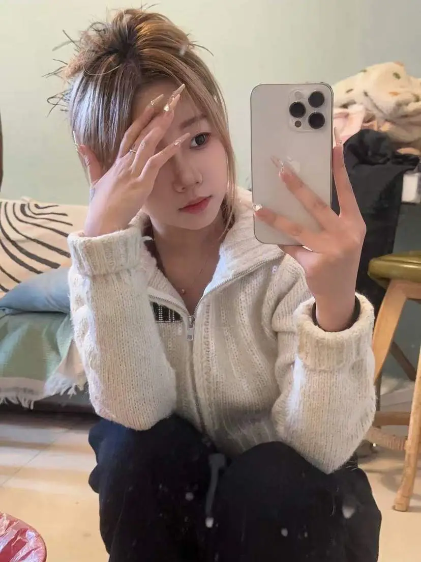 重庆 - 南岸区 附近最火老师 南岸童颜巨乳 照片墙