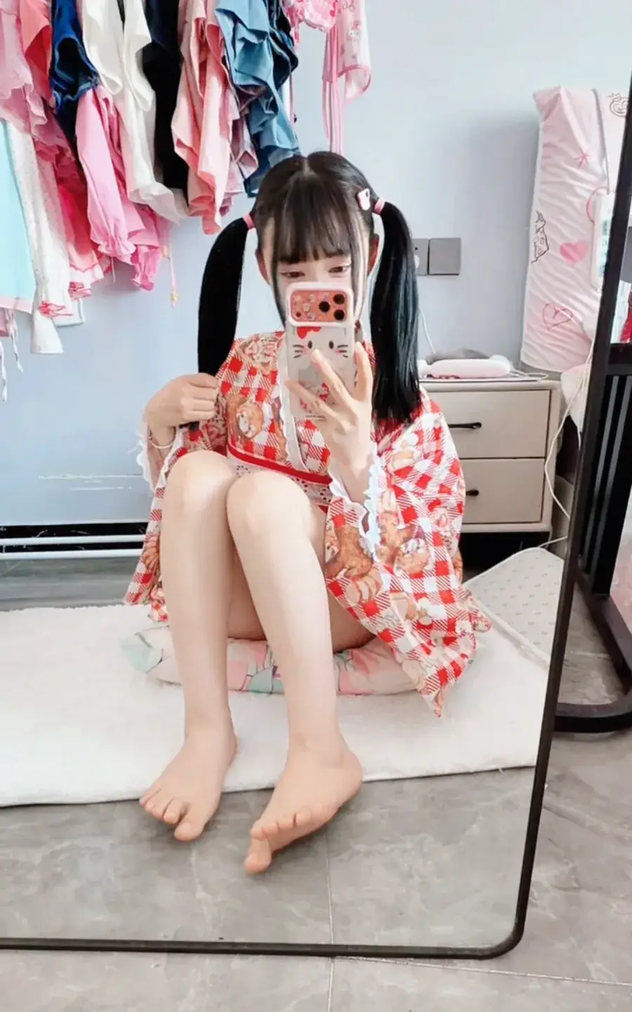 【独家】河南 - 郑州 老师 郑州金水区萝莉猫猫 内部实拍