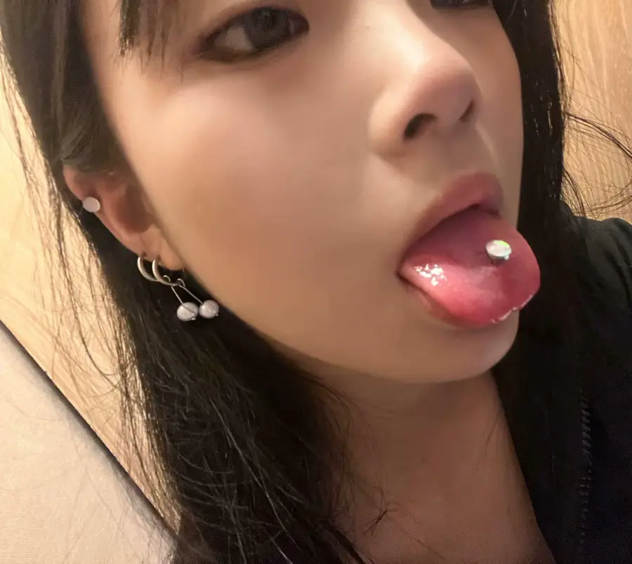 包头医学院粉嫩师妹 在线预约参考图 - 内蒙 - 包头站街快餐