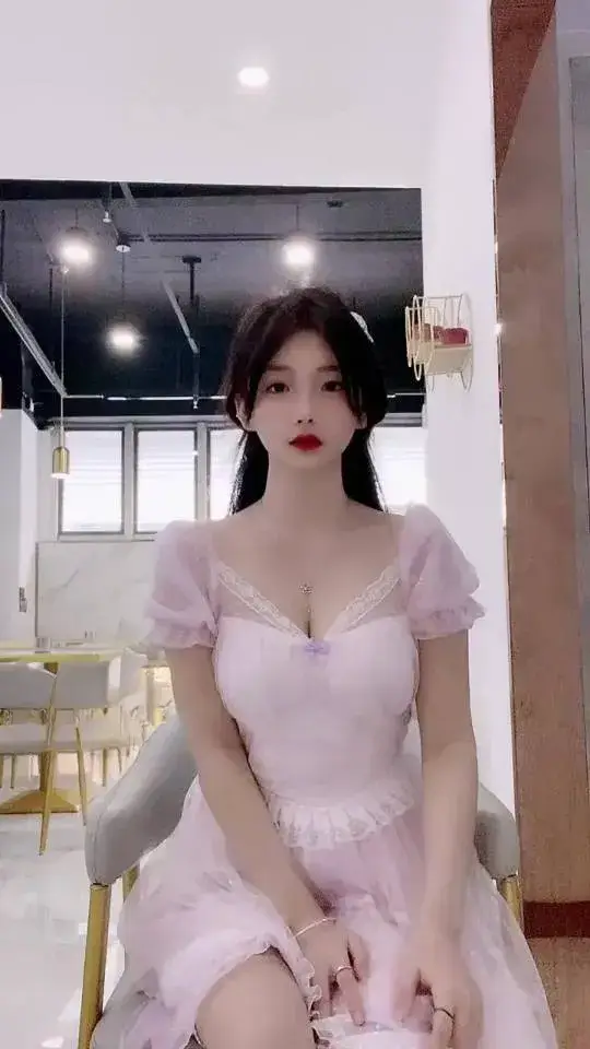 点击查看 江苏 - 苏州 苏州甜妹 更多实拍详情