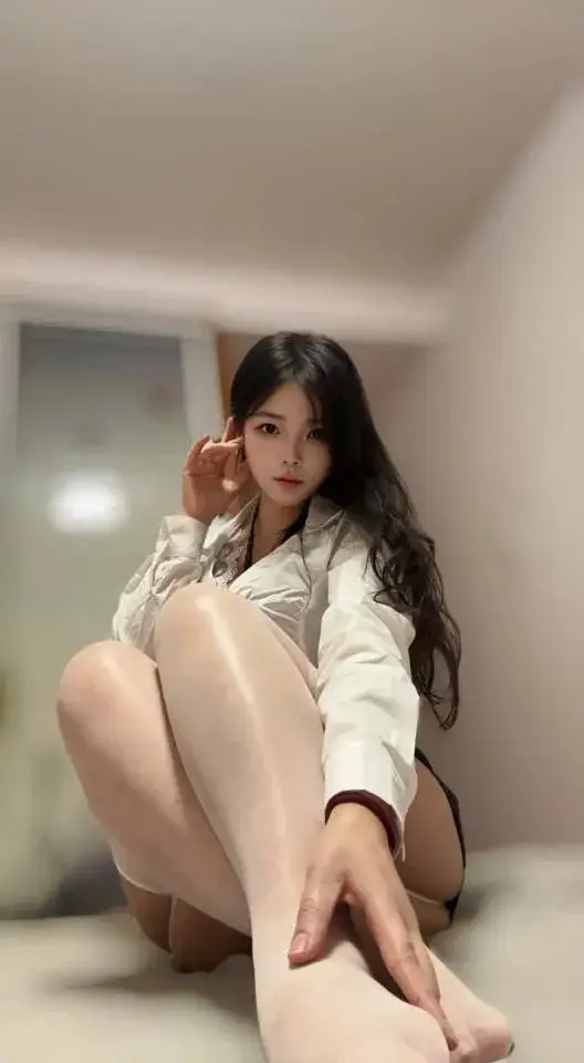 粉嫩极品桃桃 - 上海-静安区 楼凤实拍第4张