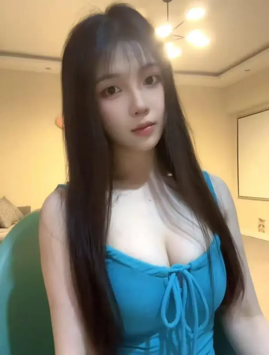 【独家】陕西 - 西安 老师 性感大胸骚妹子 内部实拍