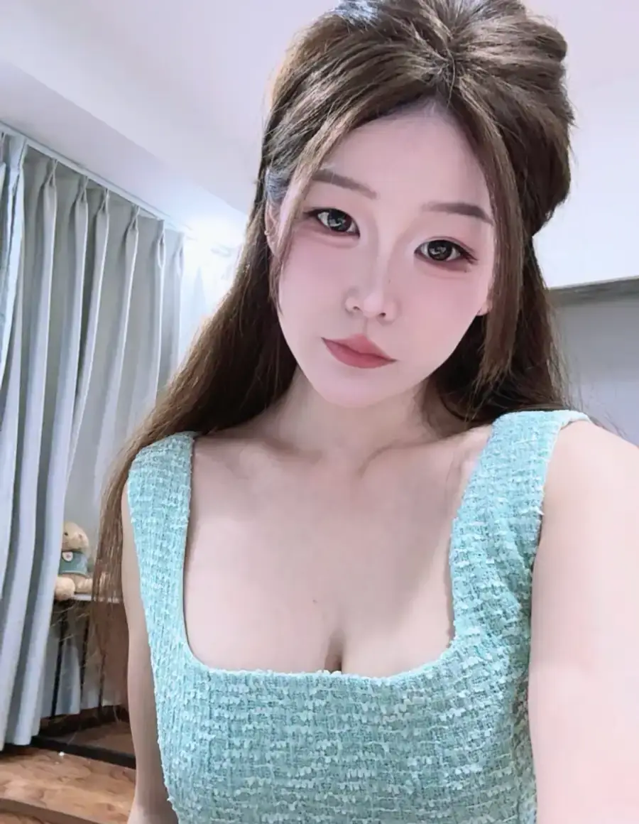 武侯大奶妹 四川 - 成都线下实拍无遮挡