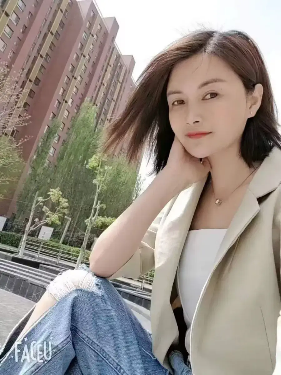 【角门东】瘦瘦美腿丝袜胸软 - 北京-丰台区 楼凤实拍第5张