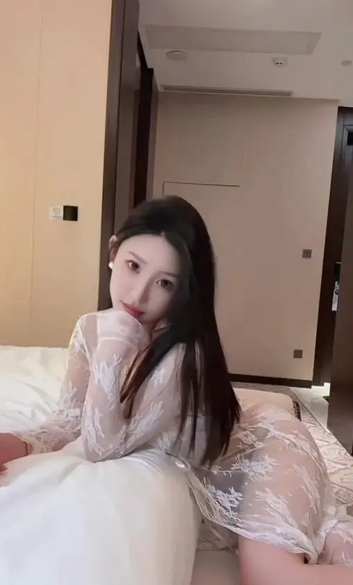天津 - 南开区 妖艳老师有着迷人美体 纯天然无科技实景