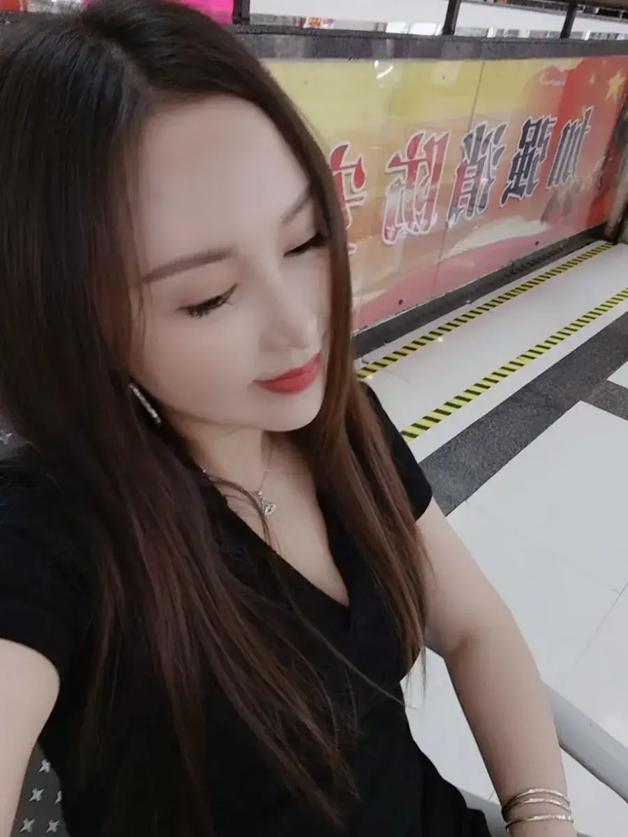 【河南 - 洛阳】性感水多骚少妇 最新实拍图片