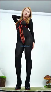 7aiTV栏目：#主播 顶级U秀舞团高颜值御姐【雨灵儿】重磅珍藏裸舞秀情趣露三点摇摆挑逗1 精彩封面