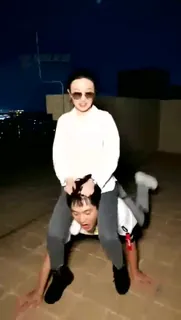 高清 苏老师户外贱狗 舔脚  - 1080P超清画质展示图