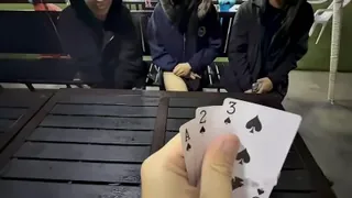 91社区热议作品：高学历大学生重回大学时期，三男三女抽牌玩换妻，学历越高玩的越花 实拍