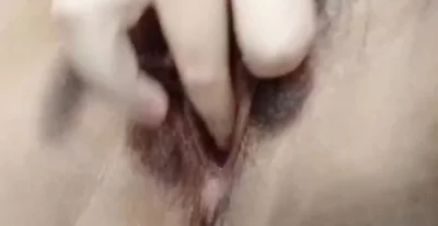 正在播放：骚比自慰 (全网精选频道)