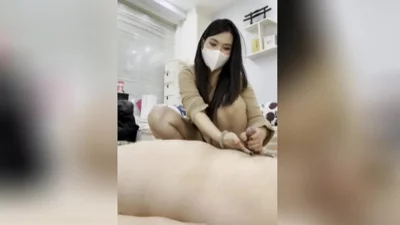 南京姐姐润滑油手撸榨精 完整无删减版在线看
