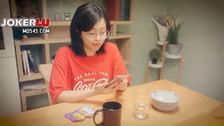 [SWAG]SWIC-0001充滿色氣的女友九安在沙發獻上冰火口交服務 完整无删减版在线看