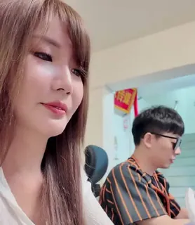 全网精选题材必看：大像传媒DY-06應徵成為av公司的女員工期待著有天可以在上班時被中出-芷媗 封面图