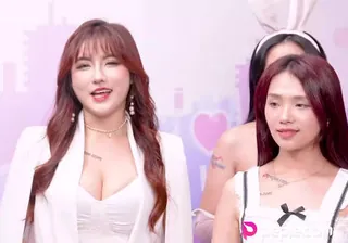 全网精选题材必看：抖阴影业DYPE001兴风作浪的姐姐第一集女优海选篇 封面图