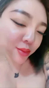 全网精选精选视频：骚话连篇妖艳性感的花臂纹身大奶荡妇3 完整版