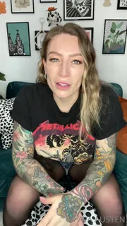 “ POV-继儿子PT 2！再次引诱我的懒惰继子！这次，我用他发出一些声音来回到我们嘈杂的新邻居。("POV - STEP SON pt 2! Seducing my lazy stepson again!! This time, I used him to make some noise to get back at our noisy new neighbours.\nPOV fuck, orgasm, tights, pantyhose, shorts, dirty talk.") 玩家亲测好评资源