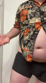 “只是吃了很多食物。”("Just ate a ton of food.") 完整无删减版在线看