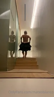 91视频推荐：“提示这篇文章$ 7发送完整的视频！！之！我爱公共桑拿...我必须保持安静！("TIP THIS POST $7 TO BE SENT THE FULL VIDEO ‼️ I love public saunas... I had to keep quiet since it’s a hallway of transparent rooms, got caught so many times by men walking by since I couldn’t hold in my moans! Wat 手机在线播放