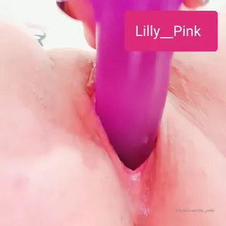 “我早上的播放时间常规！我现在是一个热粘的混乱("My morning play time routine! I'm a hot sticky mess now so its shower time for Lil xxxxx") - 极具视觉冲击力的全网精选内容