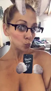 全网精选题材必看：“复活节快乐！胸部！”("Happy easter!! Boobs!") 封面图