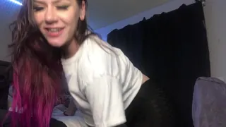 【全网精选】“布鲁克穿着绑腿并脱下来！为粉丝定制！@abigailpeach”("Brooke Wearing Leggings And Stripping Down! Custom For A Fan! @abigailpeach") 现场高清截图